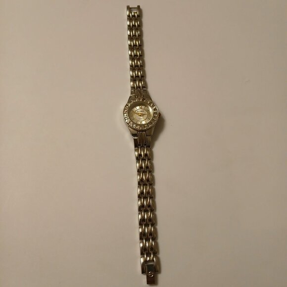 ELGIN Ladies Silver Tone Quartz Wrist Watch Rhinestone Bezel Round Dial - Picture 1 of 14